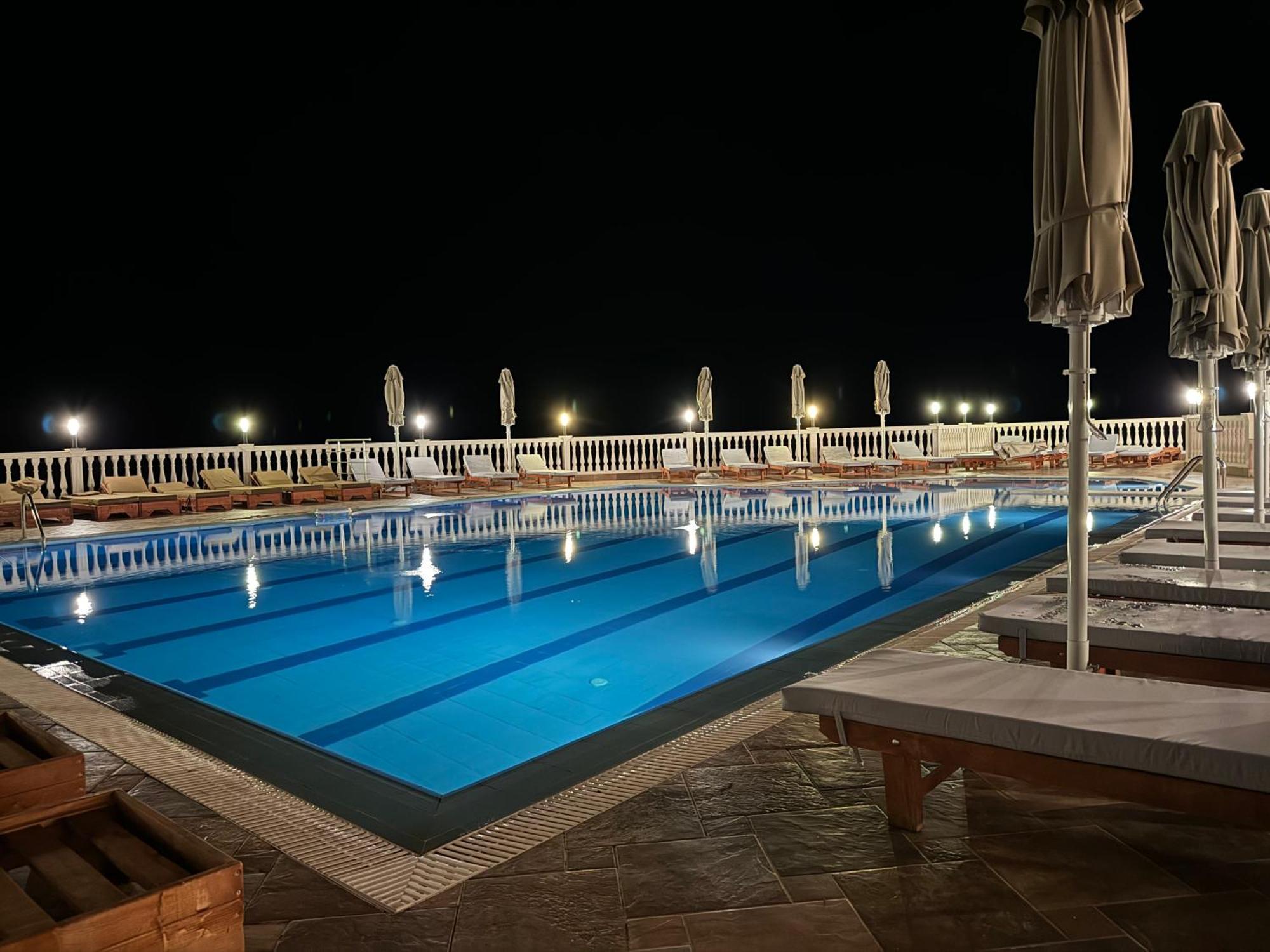 Nuna Hotel Radhimë Eksteriør billede