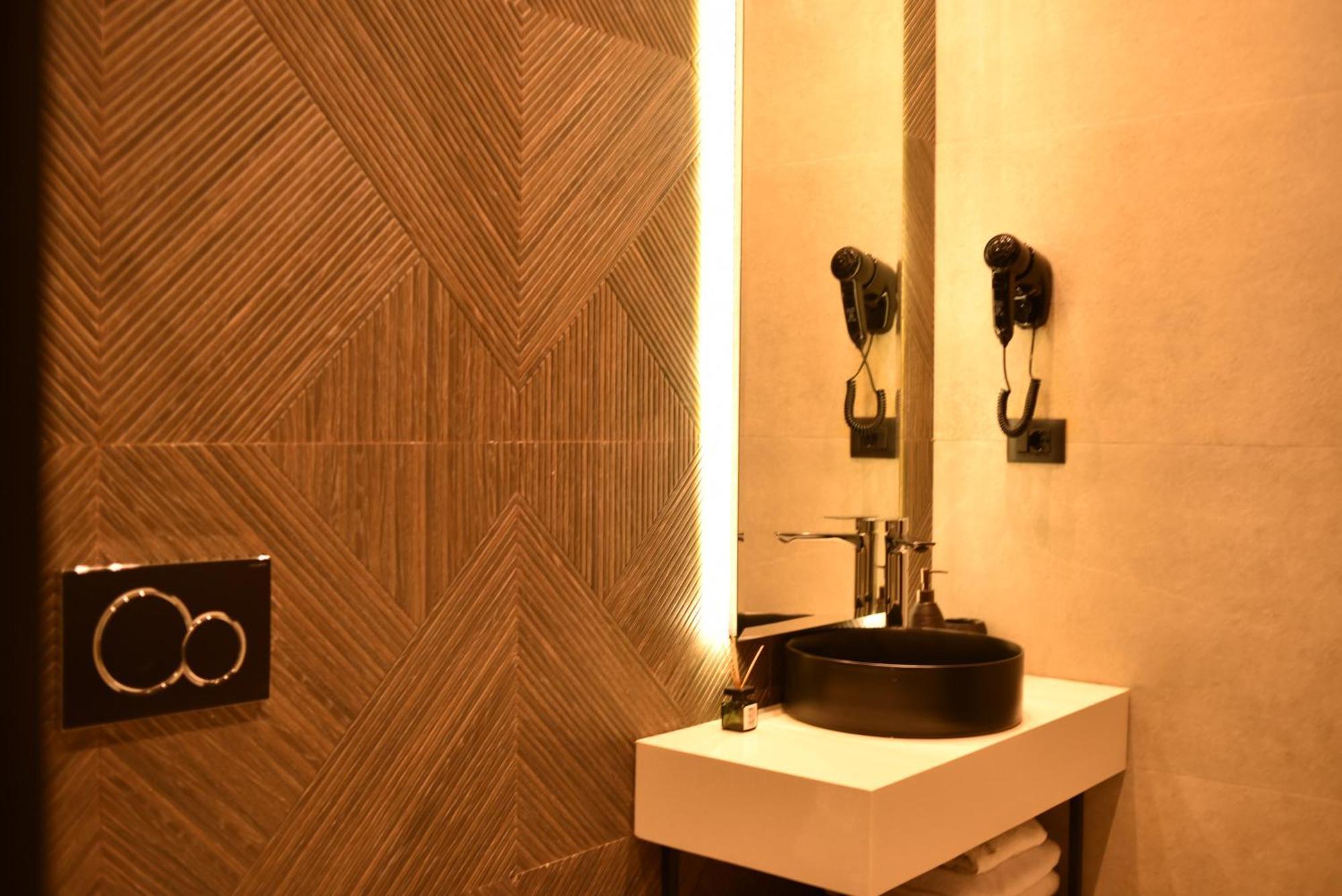 Nuna Hotel Radhimë Værelse billede