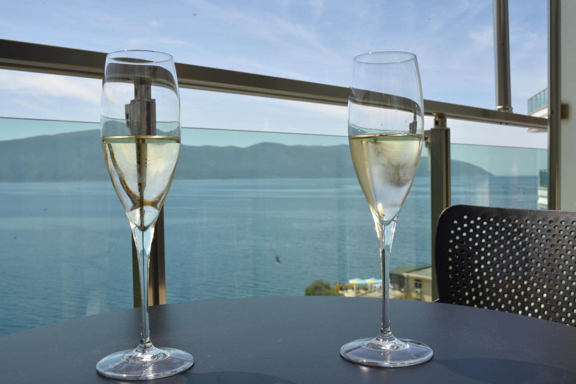 Nuna Hotel Radhimë Værelse billede